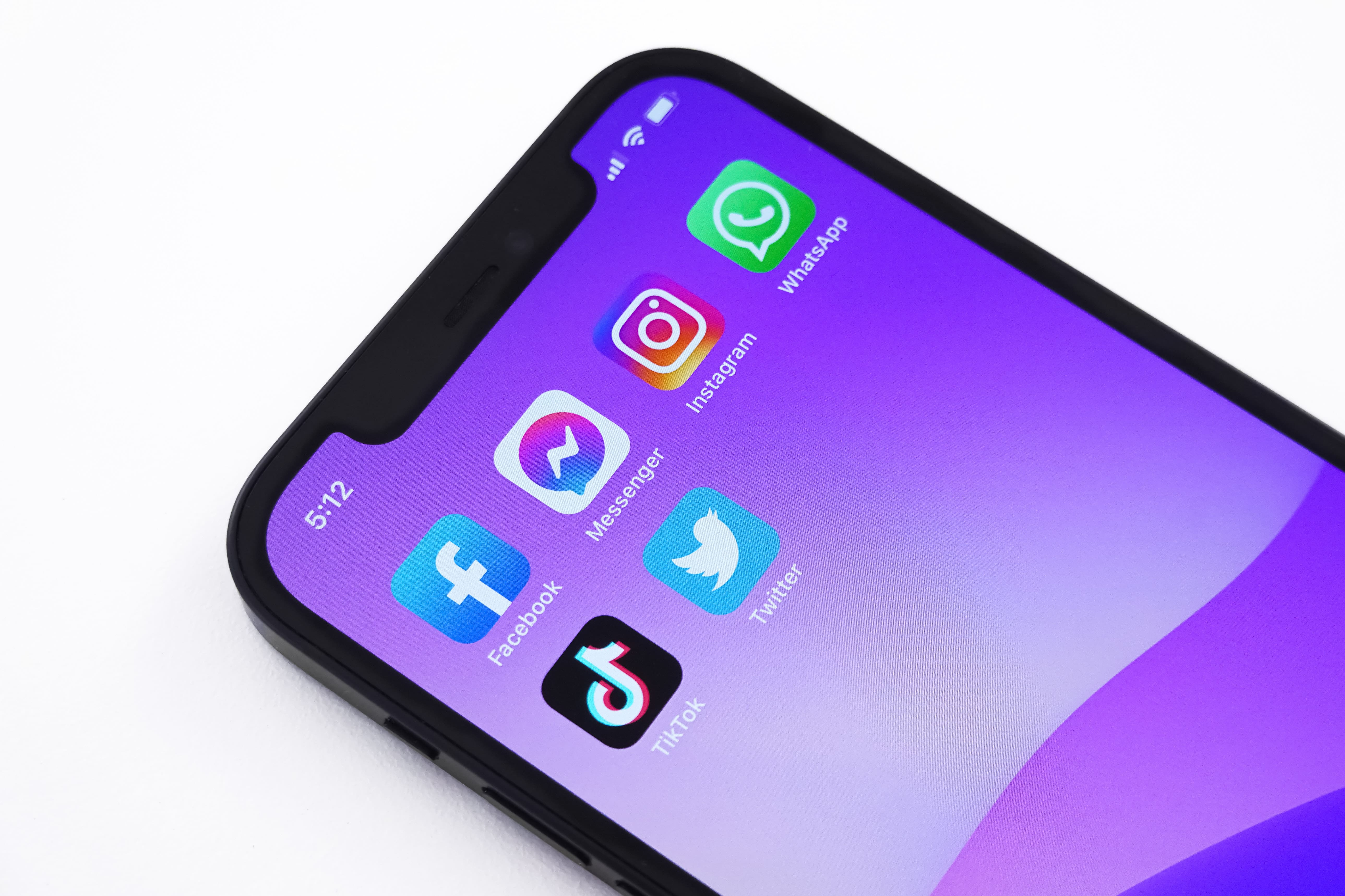 How ‘The Youths’ Are Being Scammed By Influencers Into Investing In Cryptocurrency
